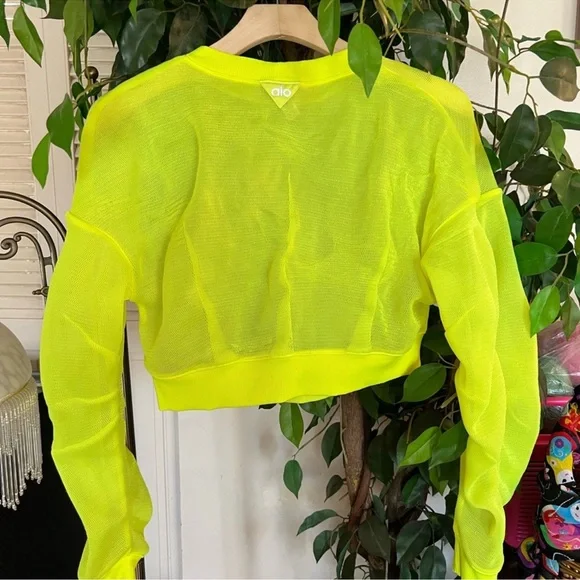 ALO Yoga Row Neon Yellow Long Sleeve Cropped Top - Picture 4 of 10